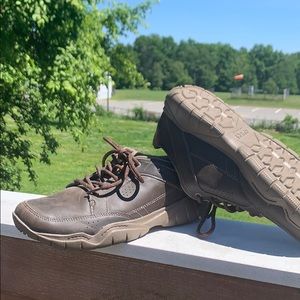 Men’s size 9 CROCS brown shoe Worn Once